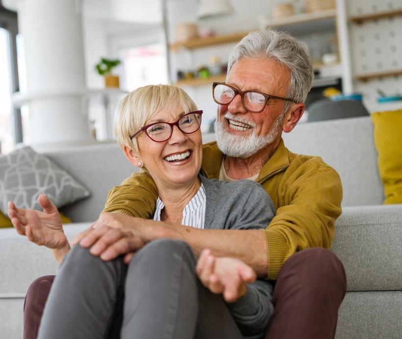 denturetech seniors happy smile at home